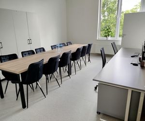 W budynku BCU nr 2 w Siedlcach znajduje się duża hala i 11 sal szkoleniowych, które zostały bardzo nowocześnie wyposażone.