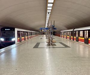 Stacja Racławicka otwarta. Warszawskie metro kursuje już na całej linii M1