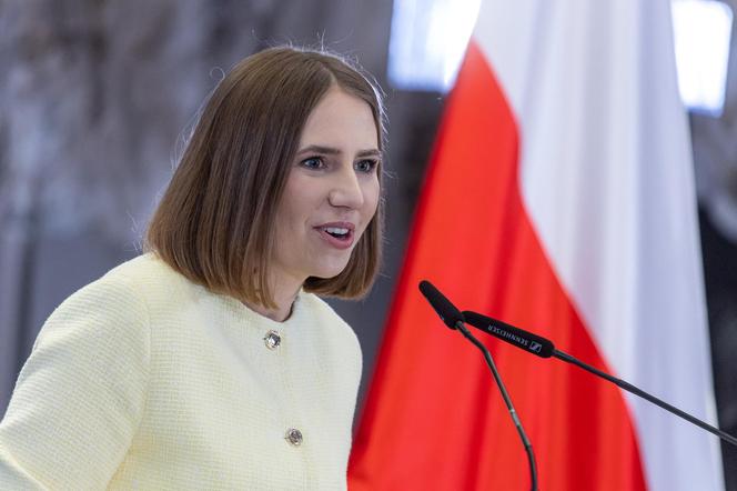 Ile na koncie ma Anna Bryłka? Oświadczenie majątkowe europosłanki Konfederacji