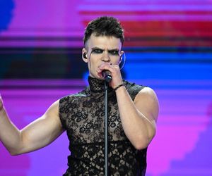 Cyms rozbijał publiczność w Sopocie, a potem wszedł ON. Demoniczne show Cugowskiego w okularach ojca!