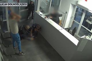 Roztrzęsienie rodzice wbiegli na komisariat z dzieckiem na rękach