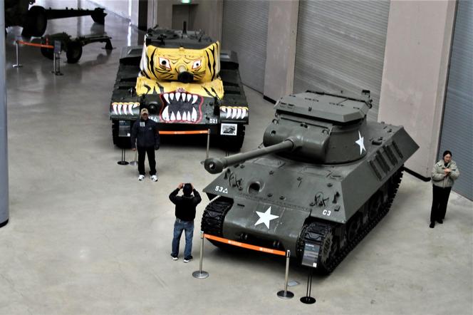 "Czołg Tygrys" M46 Patton i niszczyciel czołgów M18 Hellcat