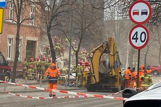 Wybuch gazu w kamienicy w Katowicach. Cztery osoby trafiły do szpitala, dwie są wciąż poszukiwane 