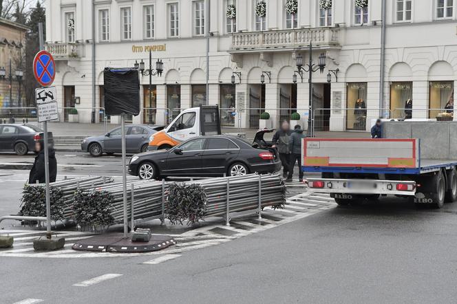 Finał WOŚP 2023. Budowa sceny w Warszawie