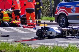 Wypadek w Nowych Żukowicach. Motocyklista ciężko ranny po zderzeniu z samochodem