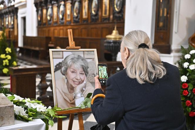 Pogrzeb Zofii Kucówny. Gwiazdy żegnają aktorkę