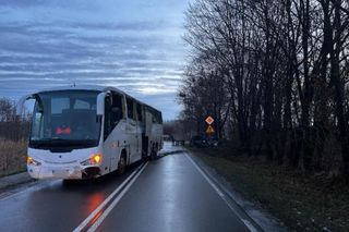 Wypadek autokaru na Lubelszczyźnie. Trzy osoby trafiły do szpitala