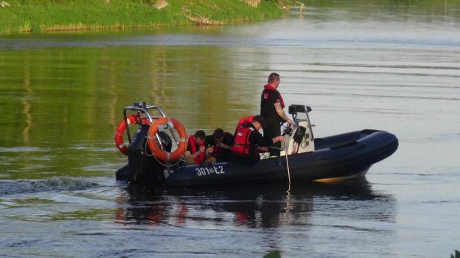 Z rzeki wyłowiono ciała dwóch 16-latków. Tragedia niedaleko Wyszkowa