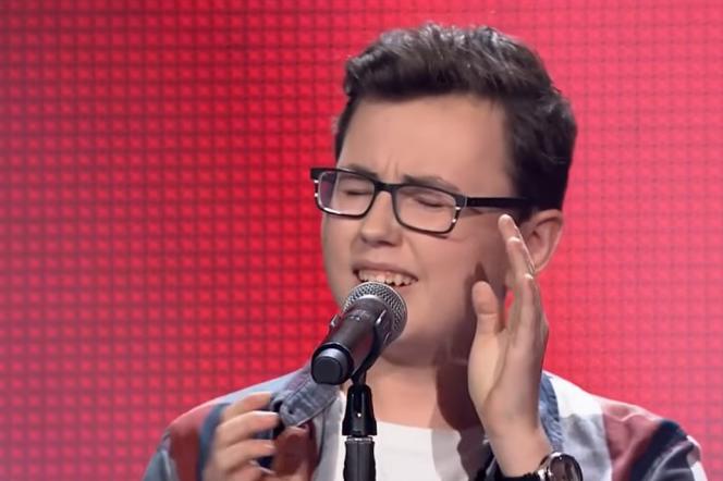 Michał Makowski w The Voice Kids - na zewnątrz poważny, a w sercu wulkan emocji!