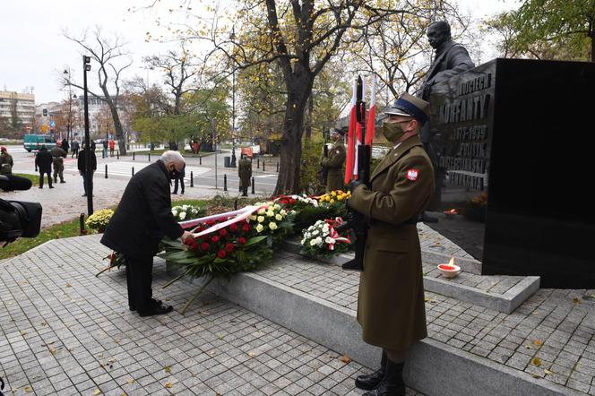 Kaczyński złożył kwiaty pod pomnikami polskich bohaterów