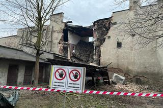 Zawalił się pustostan w Piotrkowie Trybunalskim. Strażacy przeszukali gruzowisko