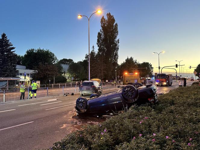 Pijany kierowca tira staranował autobus miejski. 12 osób rannych, a trzy walczą o życie