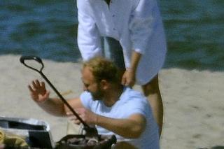 Borys Szyc z rodziną na plaży