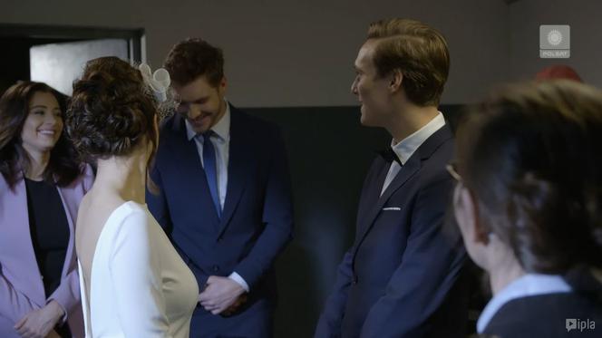M jak miłość. Aneta (Ilona Janyst), Olek (Maurycy Popiel), Iza (Adriana Kalska), Marcin (Mikołaj Roznerski)