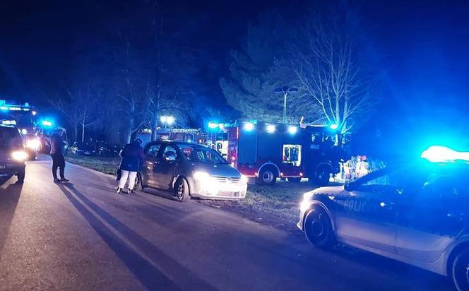 Tragiczny wypadek pod Pakosławicami. Auto wpadło do stawu