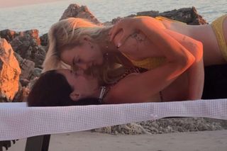 Agnieszka Skrzeczkowska i Karolina Brzuszczyńska pokazały swój miesiąc miodowy. Nie zabrakło czułości!