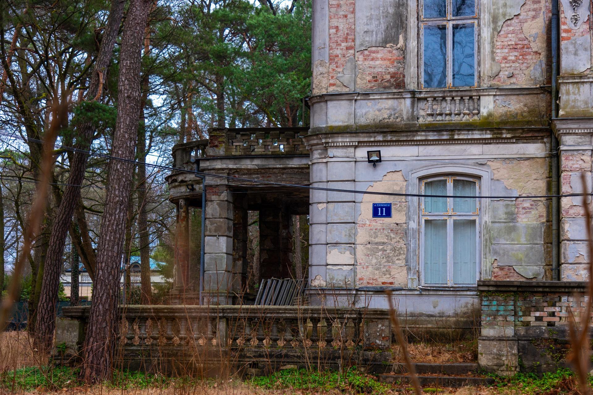 Konstancin-Jeziorna. Opuszczone wille - zobacz zdjęcia rezydencji, które kiedyś zachwycały