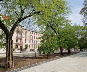 Tak teraz wygląda plac Wolności w Bydgoszczy. Powrót kwiaciarek ponownie opóźniony