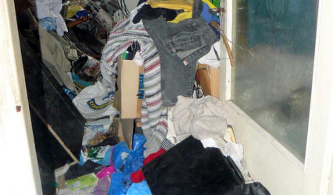 Zdewastowane mieszkania komunalne w Katowicach