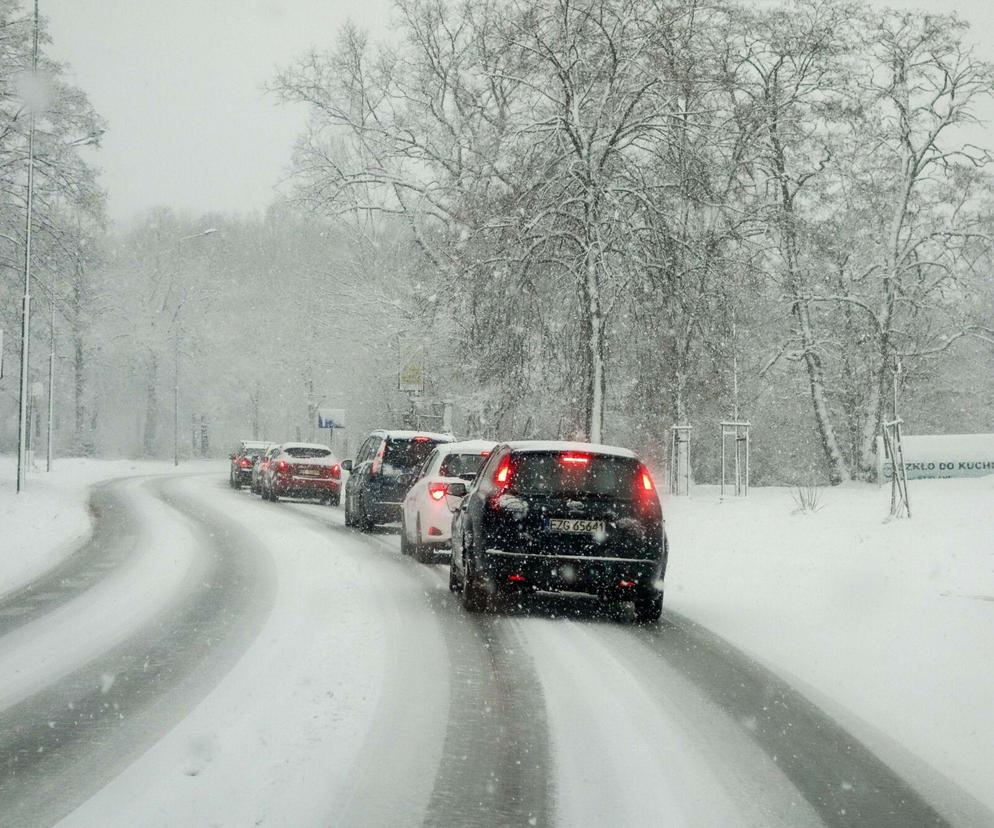 Kiedy spadnie śnieg w Polsce 2023? IMGW podało konkretną datę uderzenia zimy! Tego dnia śnieg będzie padać w całym kraju