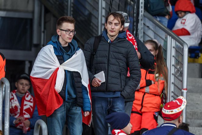 Kibice na meczu Polska -Nowa Zelandia na Stadionie Śląskim