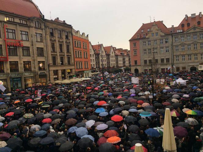 Czarny protest we Wrocławiu