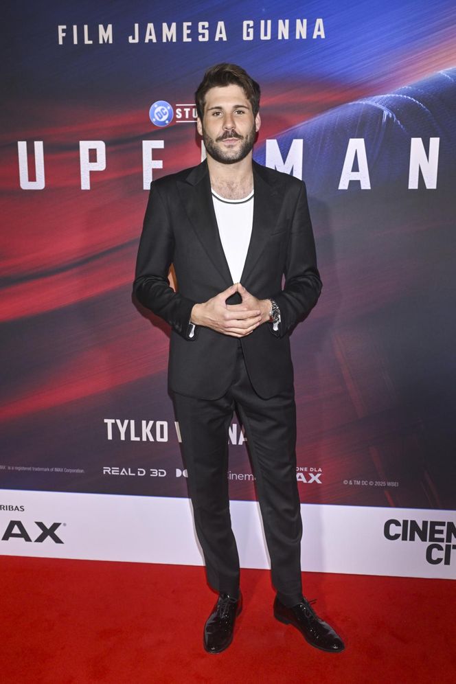 Superman na ekranie, gwiazdy na ścianie! Zobacz, kto skradł show na czerwonym dywanie