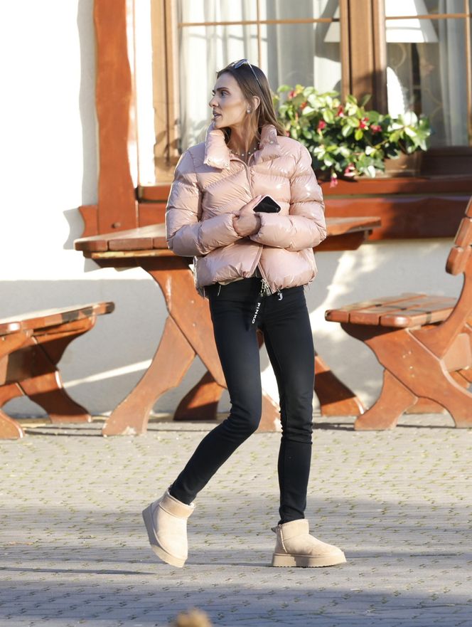 Tłumy gości na ślubie Katarzyny Cichopek i Macieja Kurzajewskiego. Wiemy, kto się pojawił