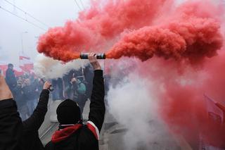 Marsz Niepodległości 2020 w Warszawie: Krwawe zamieszki i starcia, policja użyła broni [ZAPIS RELACJI]