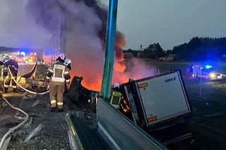 Wypadek na autostradzie A1. Spłonął TIR. Trasa była zablokowana kilkanaście godzin
