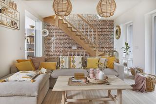 Salon w stylu scandi boho