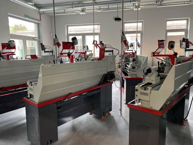 Siedlce będą kształcić elektryków z całej Polski. Branżowe Centrum Umiejętności już otwarte