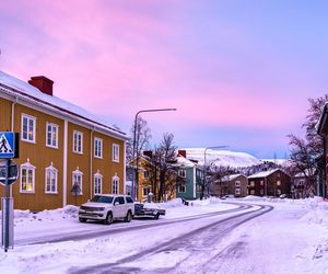 Kiruna w Szwecji. Miasto, w którym zima nigdy się nie kończy