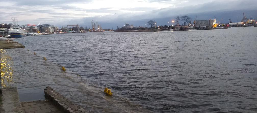 Bulwar pod wodą