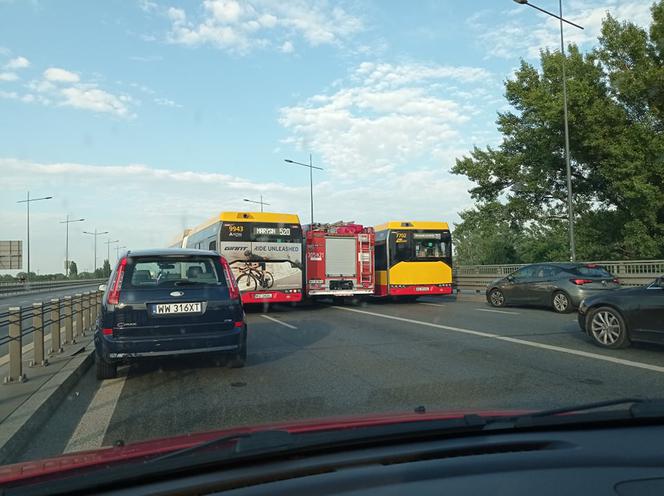 Utrudnienia po wypadku na Moście Łazienkowskim