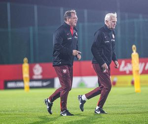 Robert Lewandowski i inni kadrowicze na treningu reprezentacji Polski