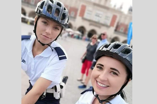 Kraków: Policjantki i policjanci pilnują porządku... na rowerach! [ZDJĘCIA]