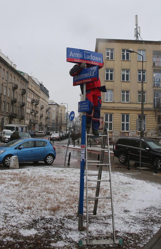 Ulica Lecha Kaczyńskiego wróci do Warszawy? Tak znikała w 2019 roku