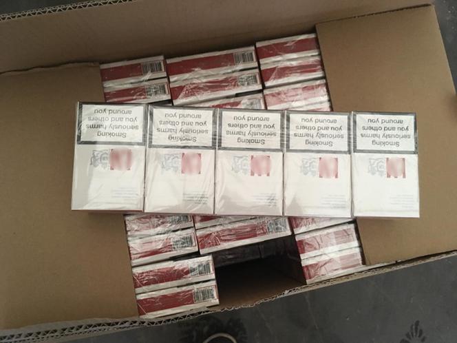Blisko pół miliona sztuk papierosów bez akcyzy