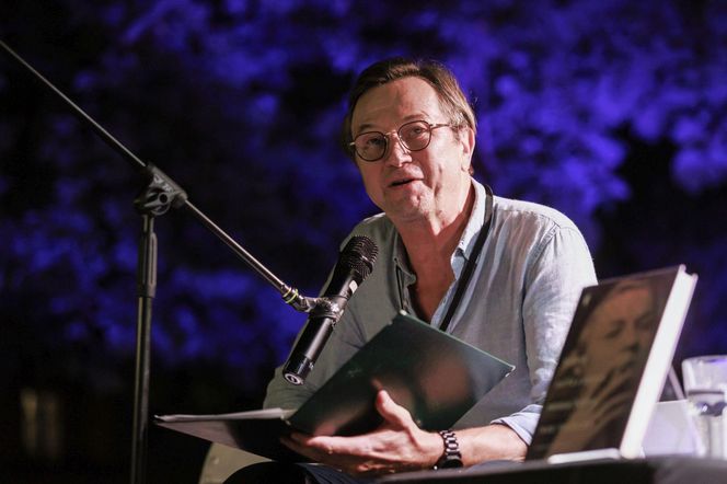 Piotr Cyrwus przez lata próbował pozbyć się „Ryśka z Klanu”, a teraz znów go szufladkują