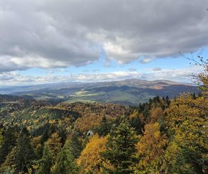 To jedno z najstarszych polskich uzdrowisk najpiękniej wygląda jesienią. Kurowali się w nim Sienkiewicz, Prus, Matejko i Konopnicka