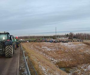 Protest rolników w Podlaskiem. Ciągniki blokują drogi w całym województwie! 