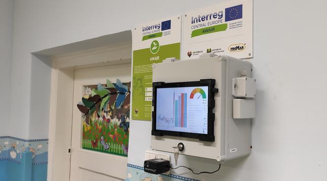 W Katowicach ruszył projekt AWAIR. Zamontowano 9 specjalnych urządzeń monitorujących jakość powietrza wewnętrznego