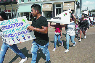 Trump nie może karać imigrantów za biedę