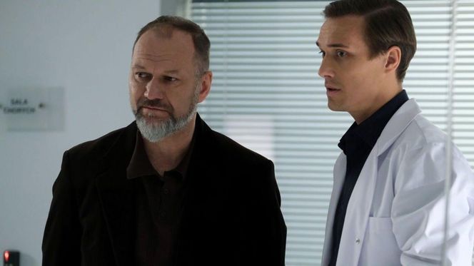 M jak miłość odc. 1880. Olek (Maurycy Popiel), Mirosław Wójcik (Jakub Kornacki)