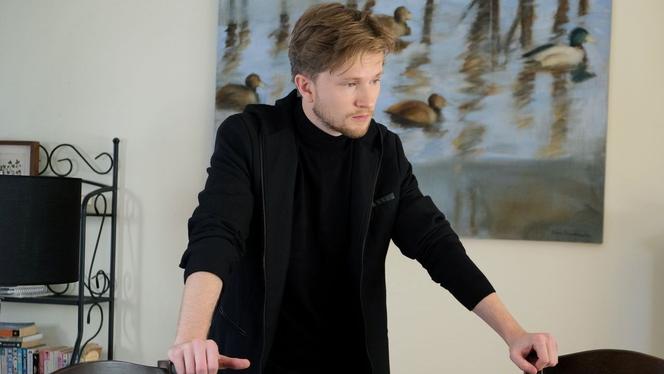 Łukasz z M jak miłość nie pojawia się na planie, bo Jakub Józefowicz wyjechał! Co dalej z rolą ukochanego Patrycji?