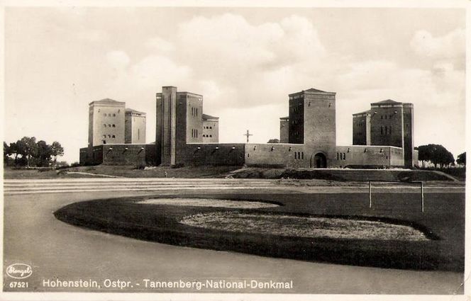 Ten obiekt na Mazurach miał przypominać krąg ze Stonehenge. Dziś pozostały po nim ruiny