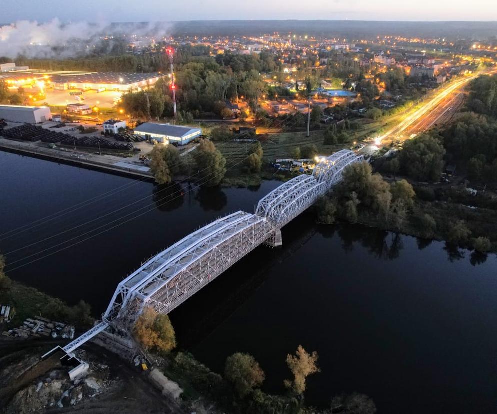Most kolejowy nad Wartą w Kostrzynie nad Odrą