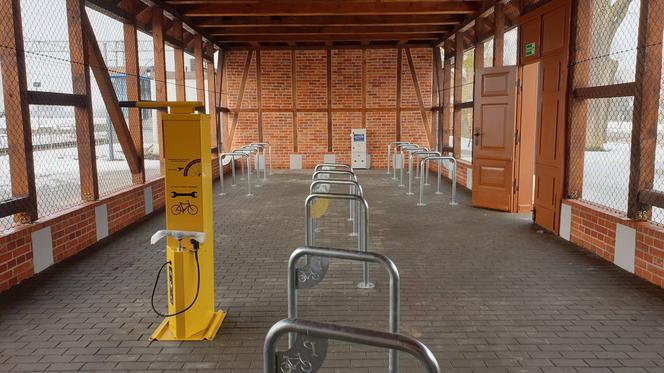 Zabytkowy dworzec w Suszu już otwarty po modernizacji. Zobacz, jak wygląda! [ZDJĘCIA]