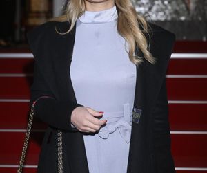 Nie do wiary jak dziś wygląda dziecięca gwiazda! Dosłownie kipi seksapilem